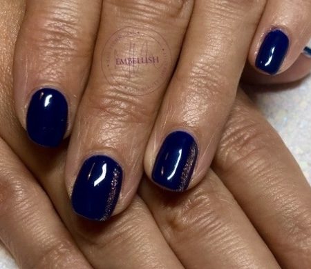 Short navy gel nails